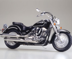 1:12 Yamaha XV1600 Road Star