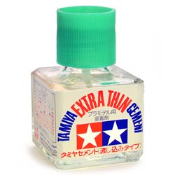 Glue Tamiya extra thin