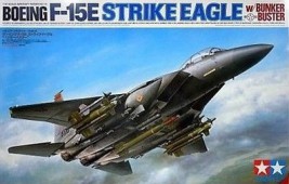 1:32 Boeing F-15E Strike Eagle with Bunker Buster