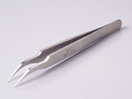 Tweezers