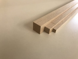 Balsový hranol 20 x 20 x 250 mm