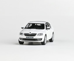 1:43 Skoda Octavia III (2012) – Candy white