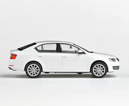 1:43 Skoda Octavia III (2012) – Candy white