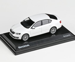 1:43 Skoda Octavia III (2012) – Candy white