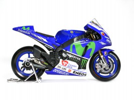 1:10 Yamaha MotoGP No.46