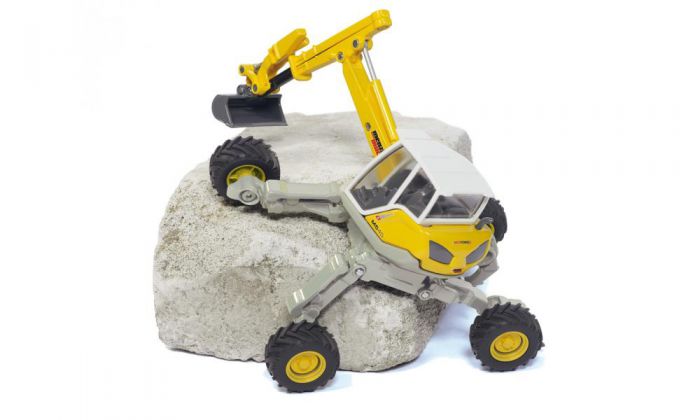 SIKU 1:50 Menzi Muck Walking Excavator 1663548