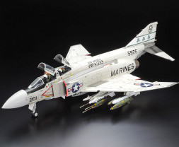 1:32 McDonnell Douglas F-4J Phantom II, Marines