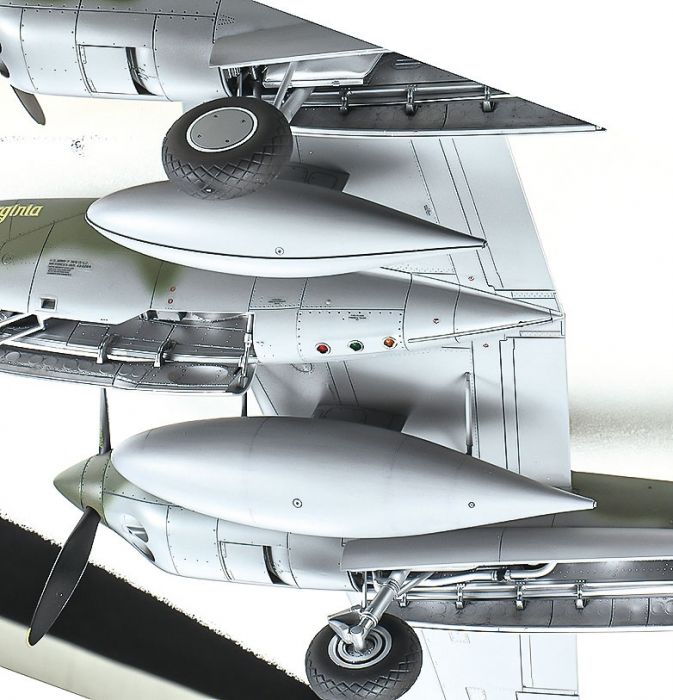 1/48 Lockheed P-38F / G Lightning (Kit de Montagem)