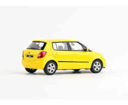 1:43 Skoda Fabia II (2006) – yellow Sprint