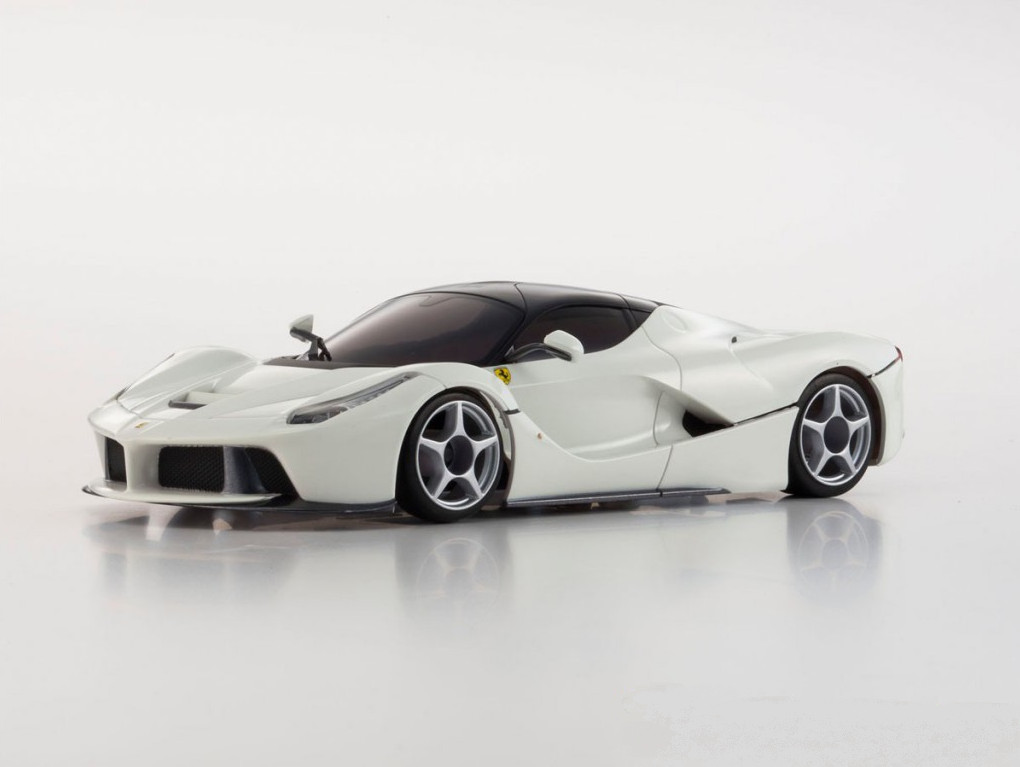 Ferrari LAFERRARI белая