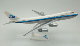 1:250 Boeing 747-206B, KLM Royal Dutch Airlines, 1970s Delivery Colors (Snap-Fit)