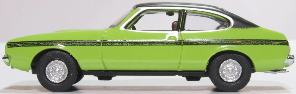 Voiture De 1975 Couleur Blanche Et Bleue – FORD Capri MKII X Pack