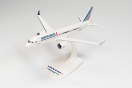 1:200 Airbus A220-300, Air France, 2010s Colors (Snap-Fit)