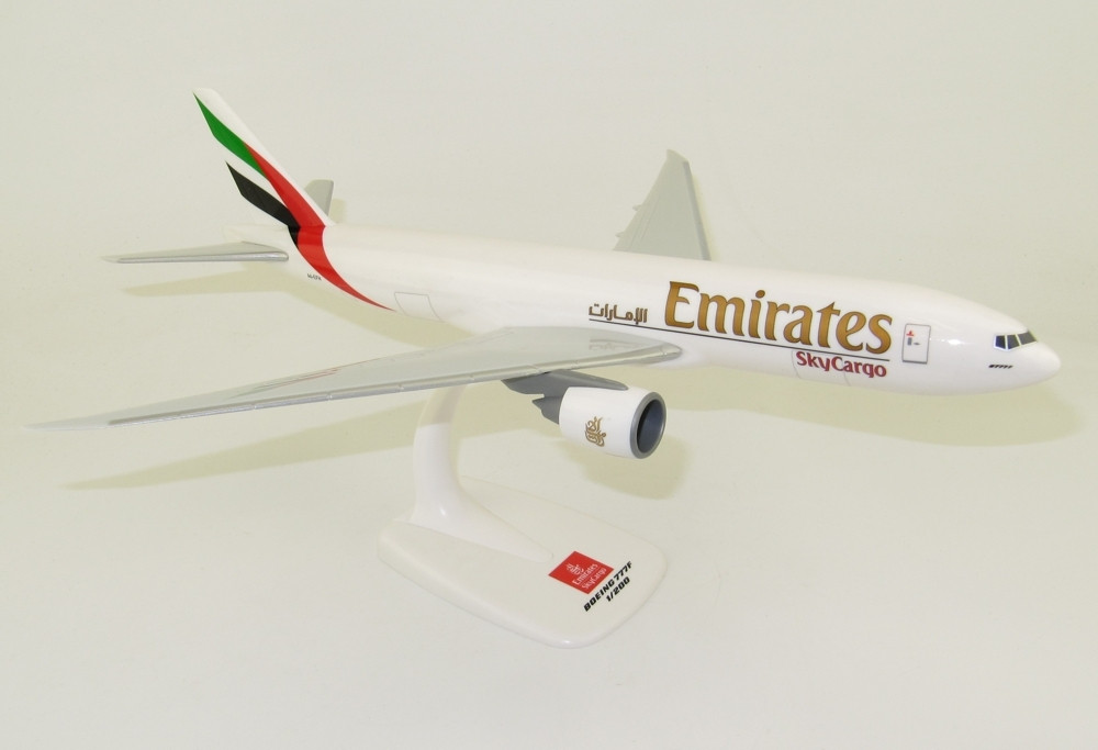 Náhled produktu - 1:200 Boeing 777-F1H, Emirates Sky Cargo (Snap-Fit)