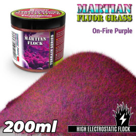 Martian Fluor Grass 4–6 mm – modelářský posyp On Fire Purple (200 ml)