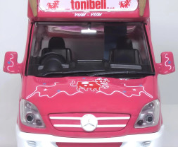 1:43 Mercedes-Benz Whitby Mondial Ice Cream Van Tonibell