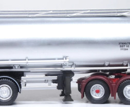 1:76 DAF XF Euro 6 Cylindrical Tanker William Nicol