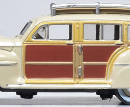 1:87 Chrysler T & C Woody Wagon 1942 Catalina Tan