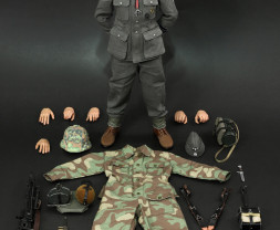 1:6 WWII German 12th SS Panzer Division MG42 Gunner – Otto