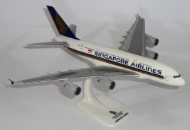 1:250 Airbus A380-841, Singapore Airlines, 2000s Colors (Snap-Fit)
