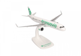 1:200 Airbus A321-251NX Transavia Airlines ″2014s″ Colors (Snap-Fit)