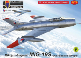 1:72 MiG-19S „over Eastern Europe“