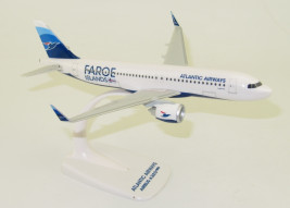 1:200 Airbus A320-251N Atlantic Airways, Named ″Tita Vinther - Textile artist 1941-2019″ (Snap-Fit)
