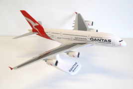 1:200 Airbus A380-842, Qantas Airways, 2008s Colors (Snap-Fit)