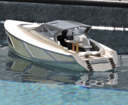 1:25 Mantua Model Galaxy 53ft luxusní jachta (stavebnice)
