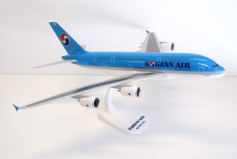 1:200 Airbus A380-861 Korean Air ″2000s″ Colors (Snap-Fit)