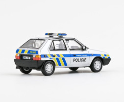 1:43 Škoda Favorit 136L (1988) - Policie