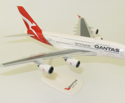 1:250 Airbus A380-842 Qantas Airways ″2010s″ Colors. Named ″Phyllis Arnott″ (Snap-Fit)