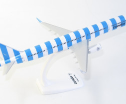 1:200 Boeing B757-330(WL) Condor ″Condor Sea″ Colors (Snap-Fit)