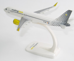 1:200 Airbus A320-271N Vueling ″2004s″ Colors (Snap-Fit)