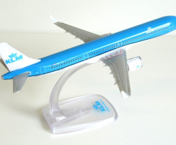 1:200 Airbus A321-252NX KLM Royal Dutch Airlines ″2018s″ Colors, Named ″Koninginnepage / Swallowtail″ (Snap-Fit)