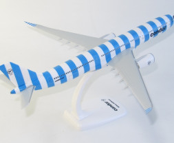 1:200 Airbus A330-941 Condor ″Condor Sea″ Colors (Snap-Fit)