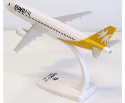 1:200 Airbus A320-214 Sundair