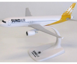 1:200 Airbus A320-214 Sundair