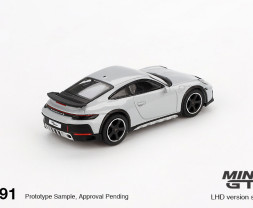 1:64 Porsche 911 Dakar Ice Gray Metallic
