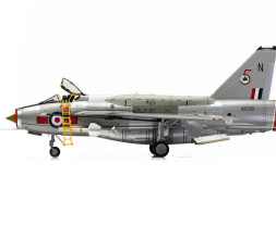1:48 English Electric Lightning F.6, RAF No.5 Sqn, RAF Leconfield