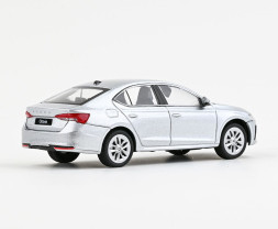 1:43 Škoda Octavia IV (2020) – stříbrná Brilliant metalíza