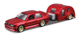 1:64 Maisto Design Tow+Go 1988 BMW3 & Traveler Trailer
