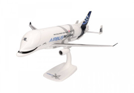 1:200 A330-743L Beluga XL Airbus ″Beluga House Colors″ w. ″Also flying outsized cargo to your destination / The beating heart of Airbus″ (Snap-Fit)