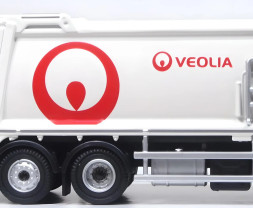1:76 Dennis Eagle Olympus Refuse Truck Veolia