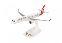 1:200 Airbus A321-271NY XLR Qantas Airways ″2010s″ Colors, Named ″Great Ocean Road″ (Snap-Fit)