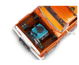 1:24 Jeep J-10 Pickup with Camper Top (1979)