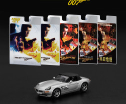 1:64 BMW Z8 The World Is Not Enough 1999 (English Version)