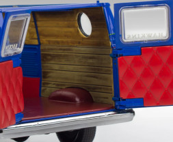 1:25 GMC WSQK Squawk Van (Stranger Things)