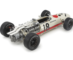 1:12 Honda RA273 with Photo-Etched Parts