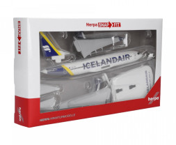 1:200 Boeing B737 MAX 8 Icelandair ″Yellow″ Tail design, Named ″Látrabjarg″ (Snap-Fit)